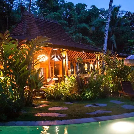 Villa Mahadevi Jungle Retreat Joglo 1